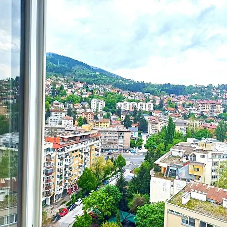 Your Cozy Corner With Sarajevo View, Parking Included * سراييفو