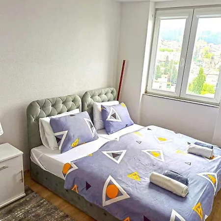 شقة Your Cozy Corner With Sarajevo View, Parking Included